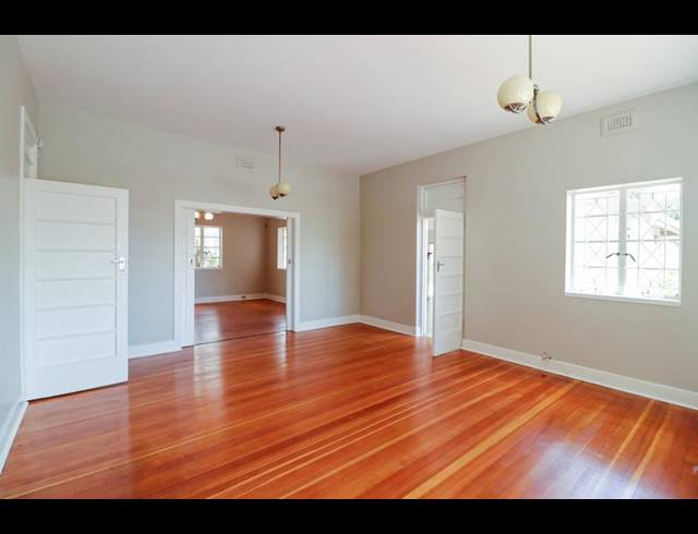 3 BEDROOM HOUSE FOR SALE IN KENSINGTON